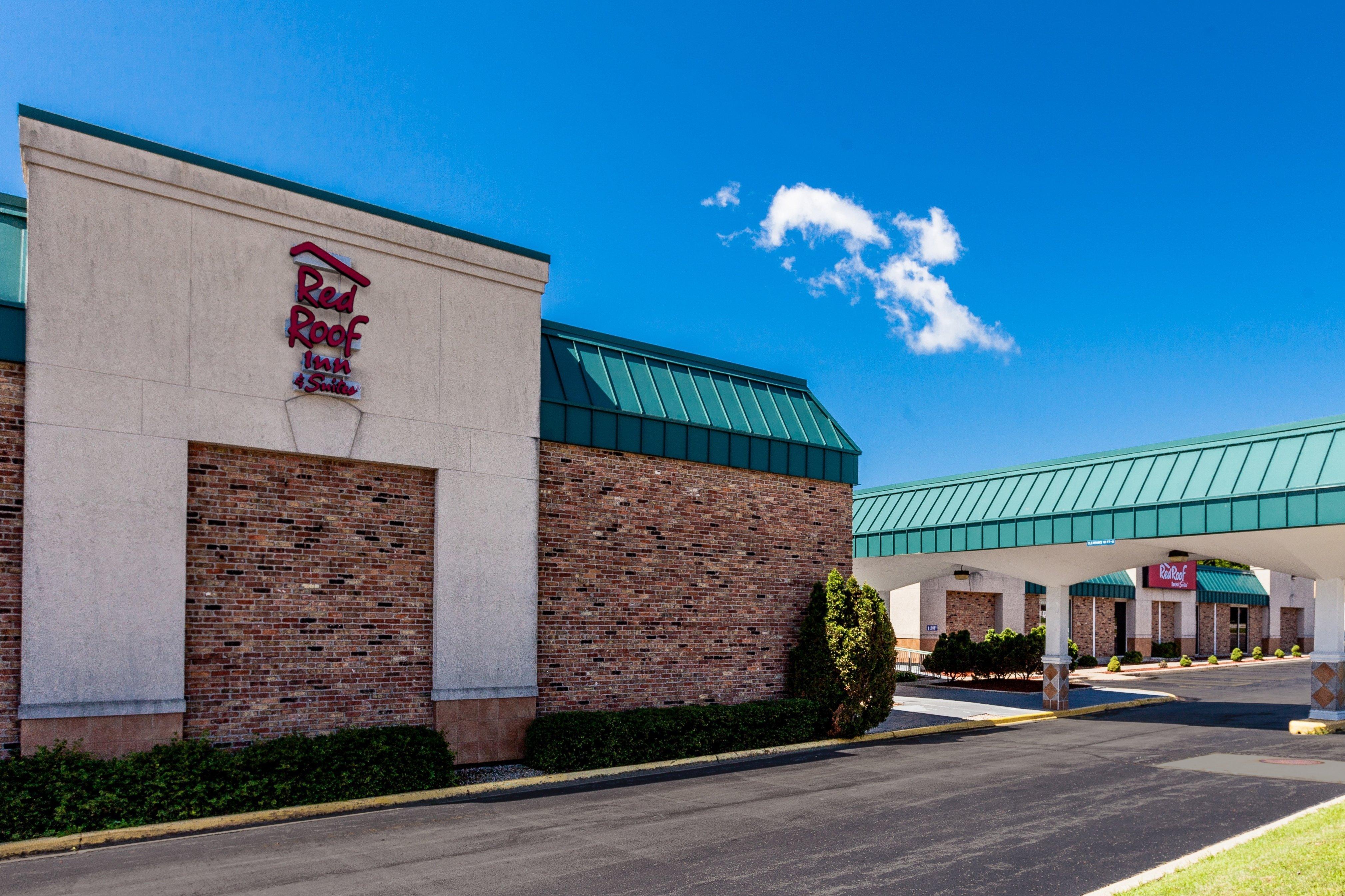 Red Roof Inn & Suites Dekalb Eksteriør billede