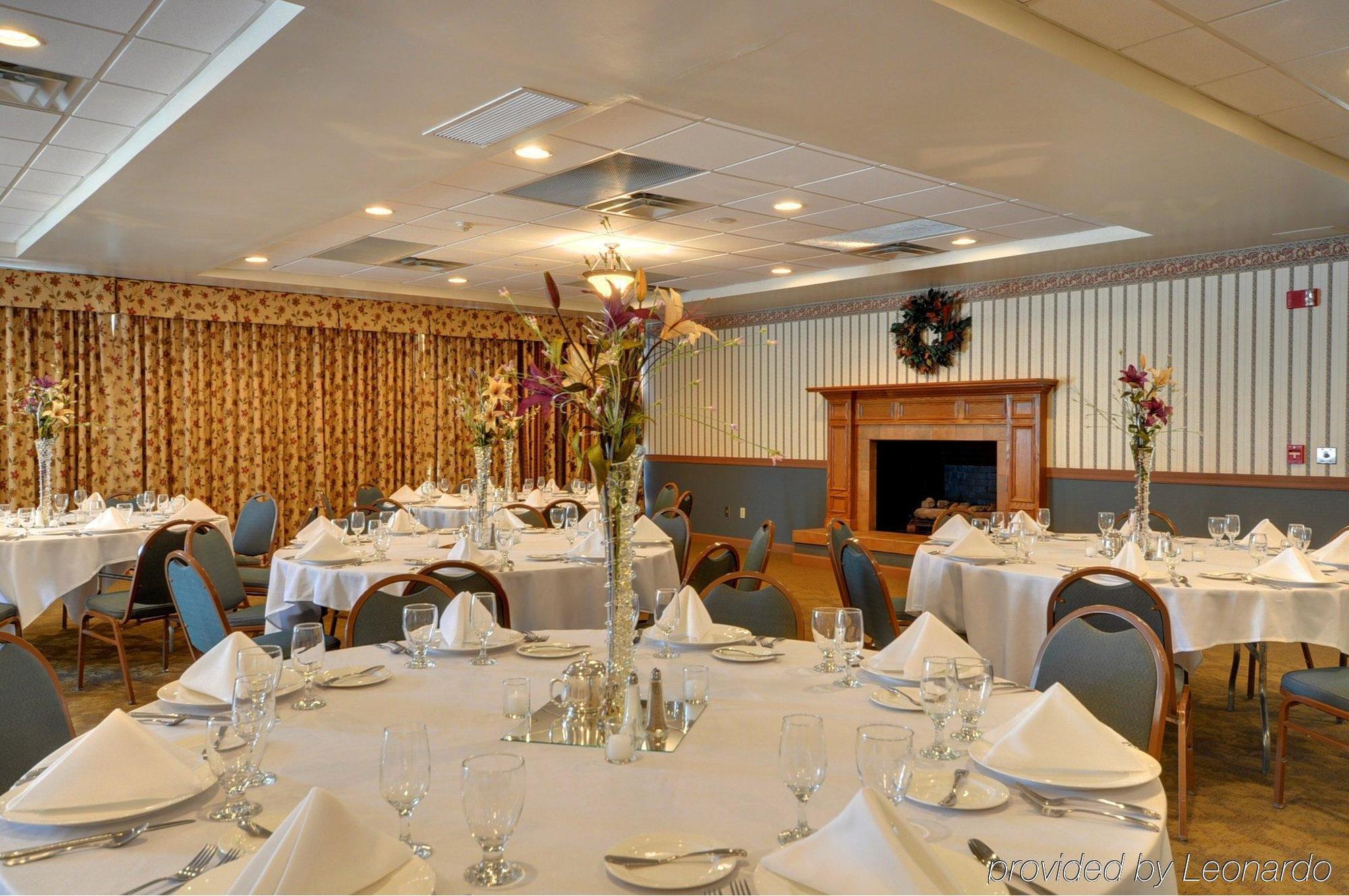 Red Roof Inn & Suites Dekalb Restaurant billede